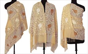 Hook work wool shawl